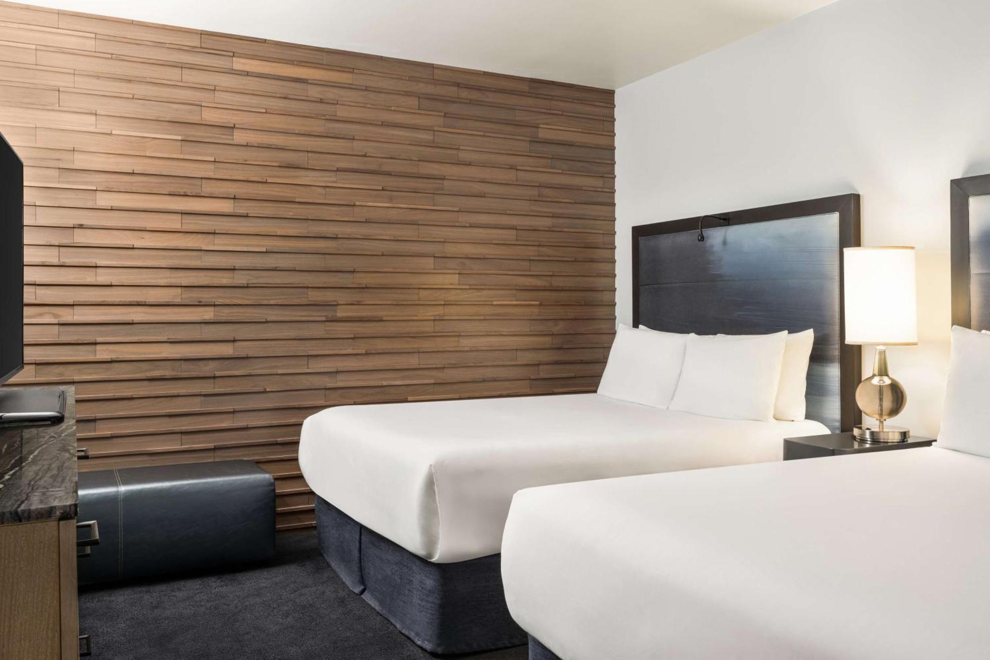 Hilton Motif Seattle Hotel Exterior photo